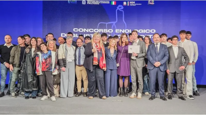 Vinitaly: Masaf, Crea e Renisa premiano gli istituti agrari