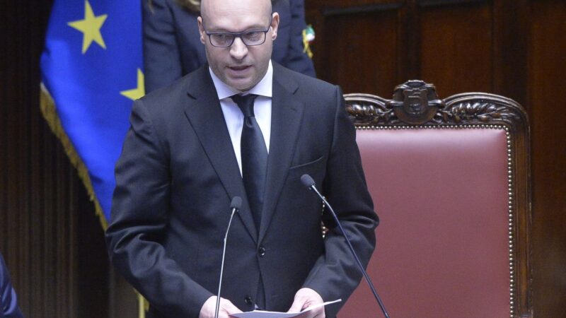 Intelligenza artificiale, Fontana “E’ necessario educare ad un uso responsabile”