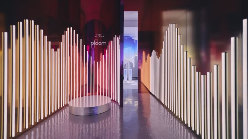 Ploom, l’installazione immersiva “Feel The Aura” alla Milano Design Week