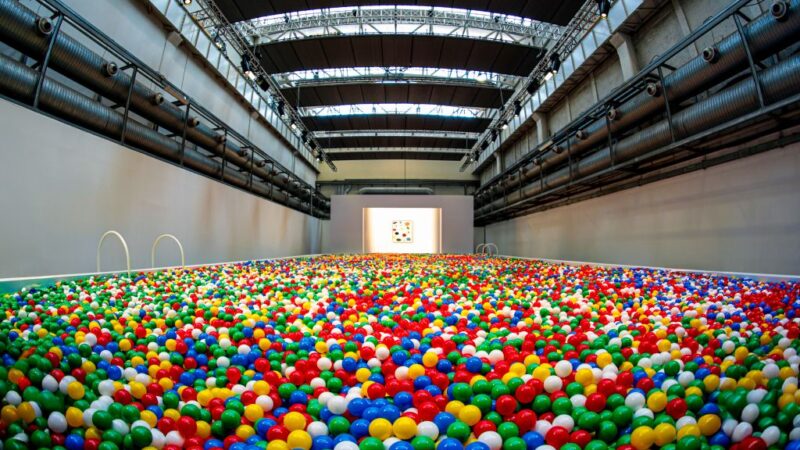 McDonald’s celebra i 40 anni in Italia con la mostra “POOL. Ti sblocco un ricordo”