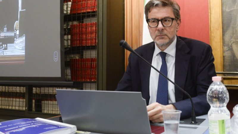 Dfp, Giorgetti “Ridotto il deficit senza manovre restrittive. Se faremo lo scostamento, sarà per gli italiani”