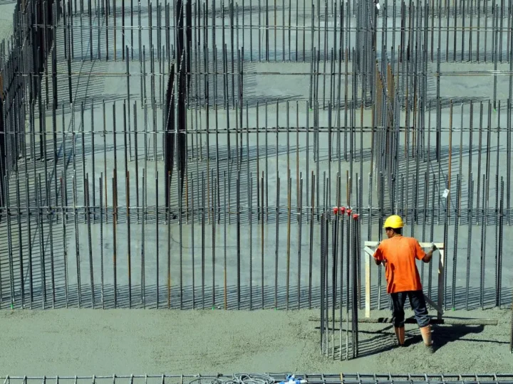 Cna “Il conflitto in Iran è entrato a far parte dei prezzi quotidiani, extra costi 3-4 miliardi all’anno”