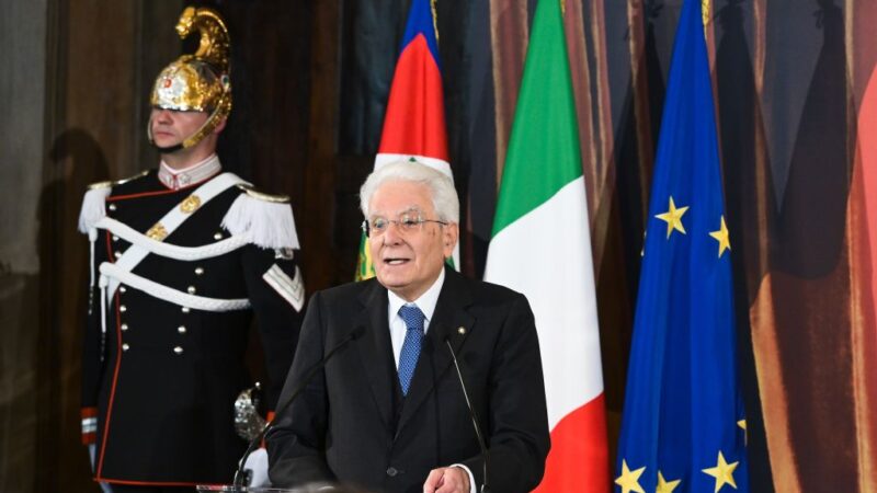 Mattarella “Giovani comunicano con strumenti nuovi, errore diffidarne”