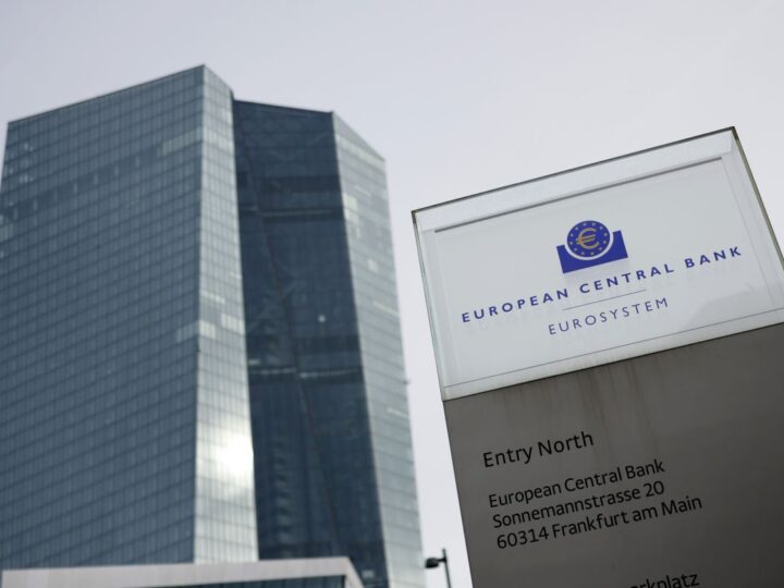 Bce “Prospettive di crescita incerte, dipendono dalla durata della guerra”