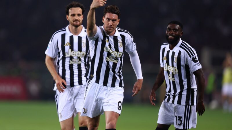 Vlahovic non basta alla Juve: pari nel derby, sarà Europa League