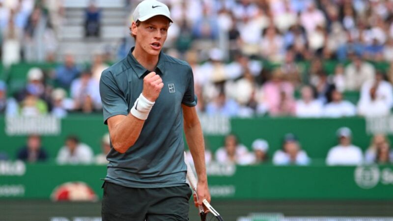 Sinner al secondo turno al Roland Garros, Tabur ko in tre set