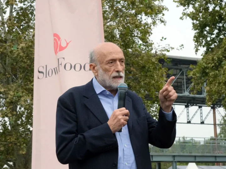 Morto Carlo Petrini, il fondatore di Slow Food aveva 76 anni