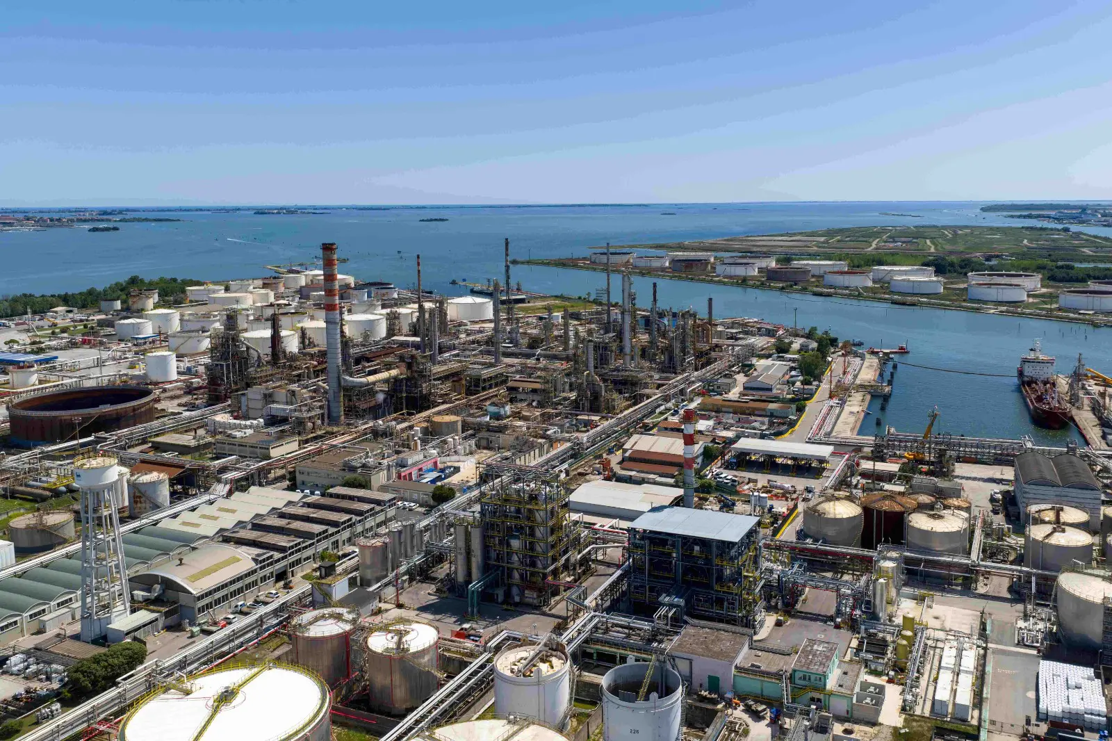 Eni e MSC, esito positivo per il test sul biocarburante HVO nel trasporto marittimo
