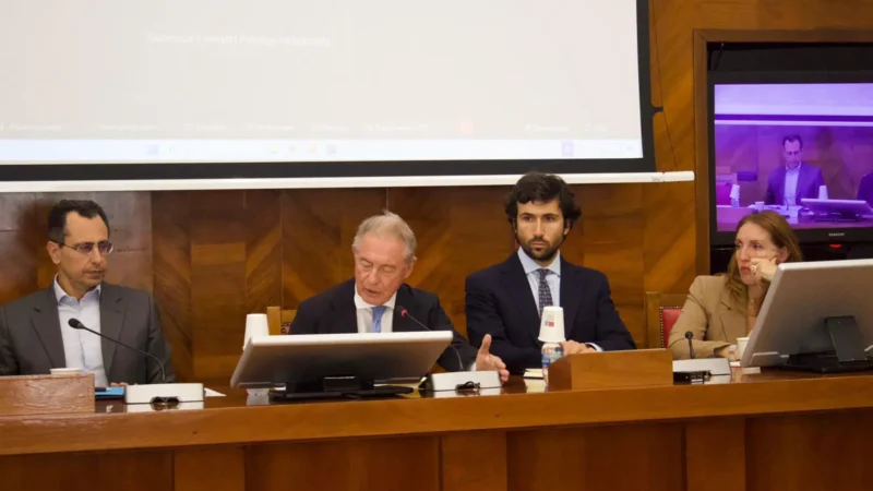Urso incontra la filiera siderurgica, “Riforme UE su CBAM ed ETS non sono più rinviabili”