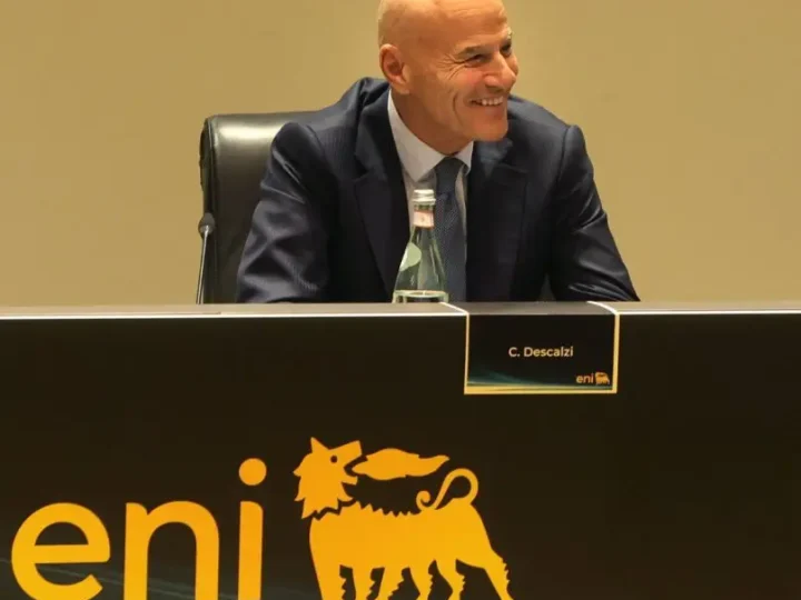 Il CdA di Eni conferma Descalzi amministratore delegato e nomina i comitati consiliari