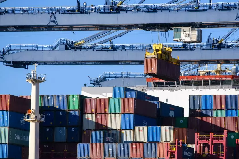 A marzo export +4,1% su mese, import in crescita del 4,8%. I dati Istat