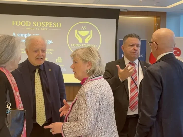 A New York nasce “Food Sospeso”, tecnologia e solidarietà contro l’insicurezza alimentare