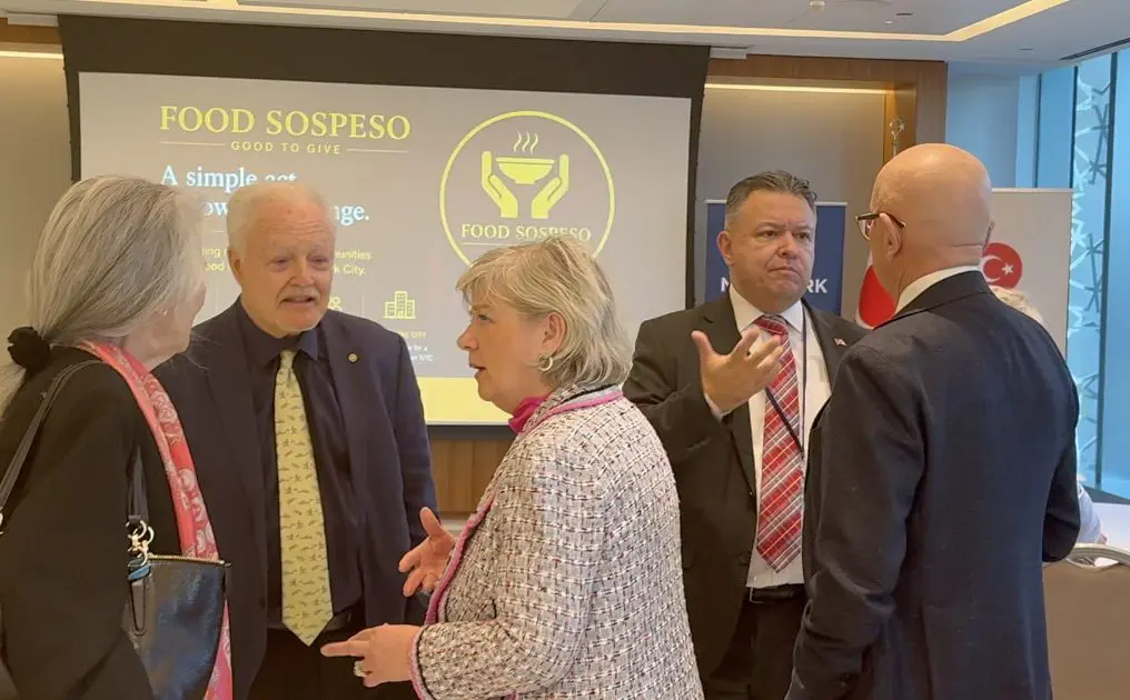 A New York nasce “Food Sospeso”, tecnologia e solidarietà contro l’insicurezza alimentare