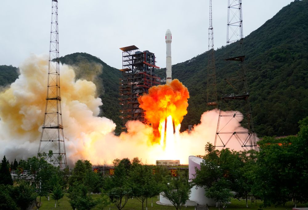 La Cina lancia un nuovo satellite nello spazio