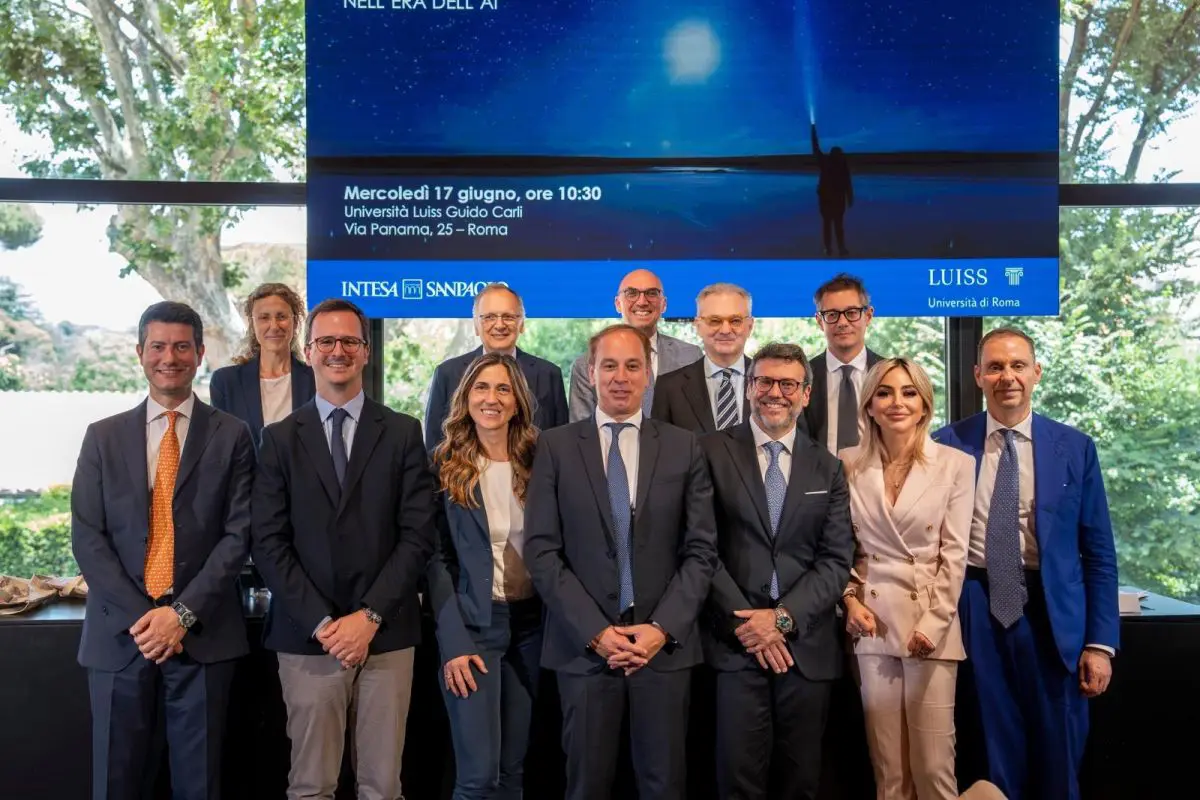 Intesa Sanpaolo-Luiss, cresce l’AI nelle imprese ma la formazione non è adeguata