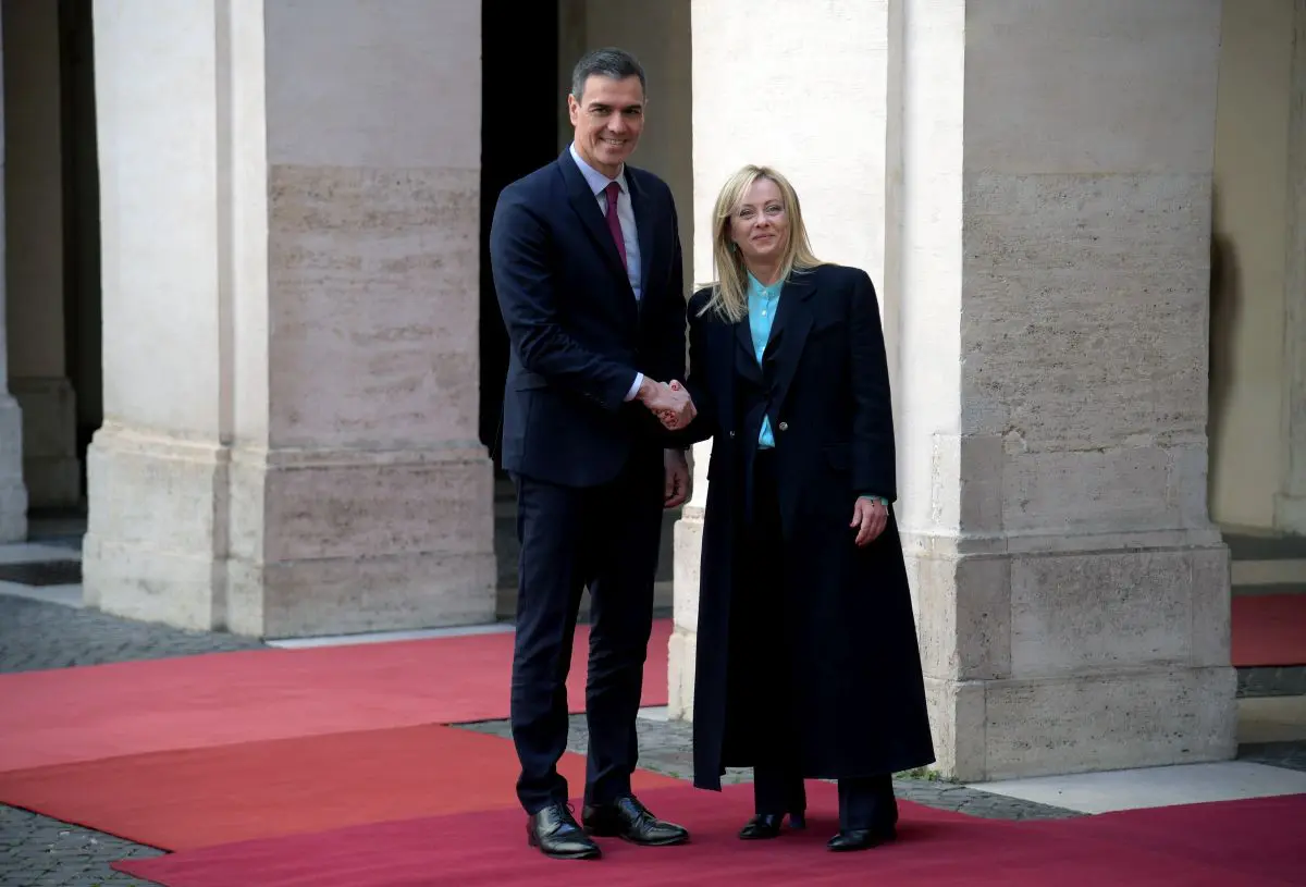 Meloni incontra Sanchez “Linea comune Italia-Spagna sul prossimo bilancio Ue”