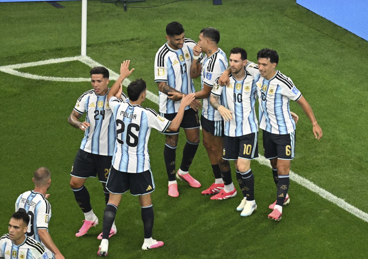 Messi nella storia, l’Argentina batte l’Austria e va ai sedicesimi