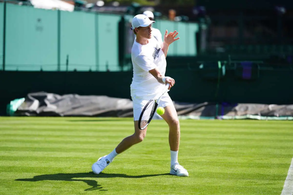 Debutto ok di Sinner sull’erba, Norrie battuto al Giorgio Armani Classic