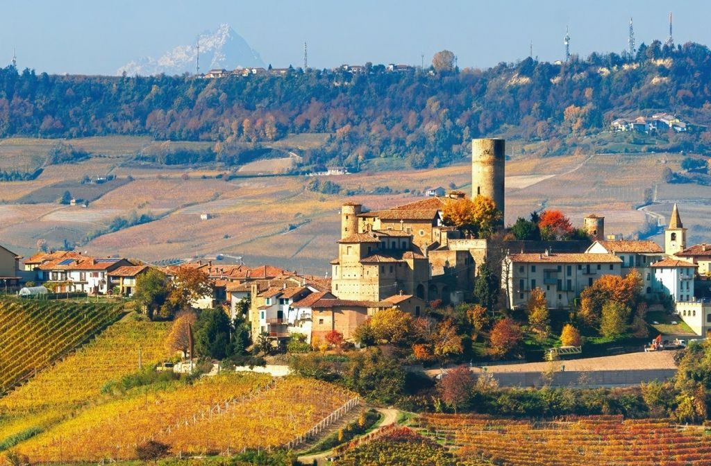 Turismo, da Airbnb 836 milioni di impatto economico nei piccoli comuni nel 2025