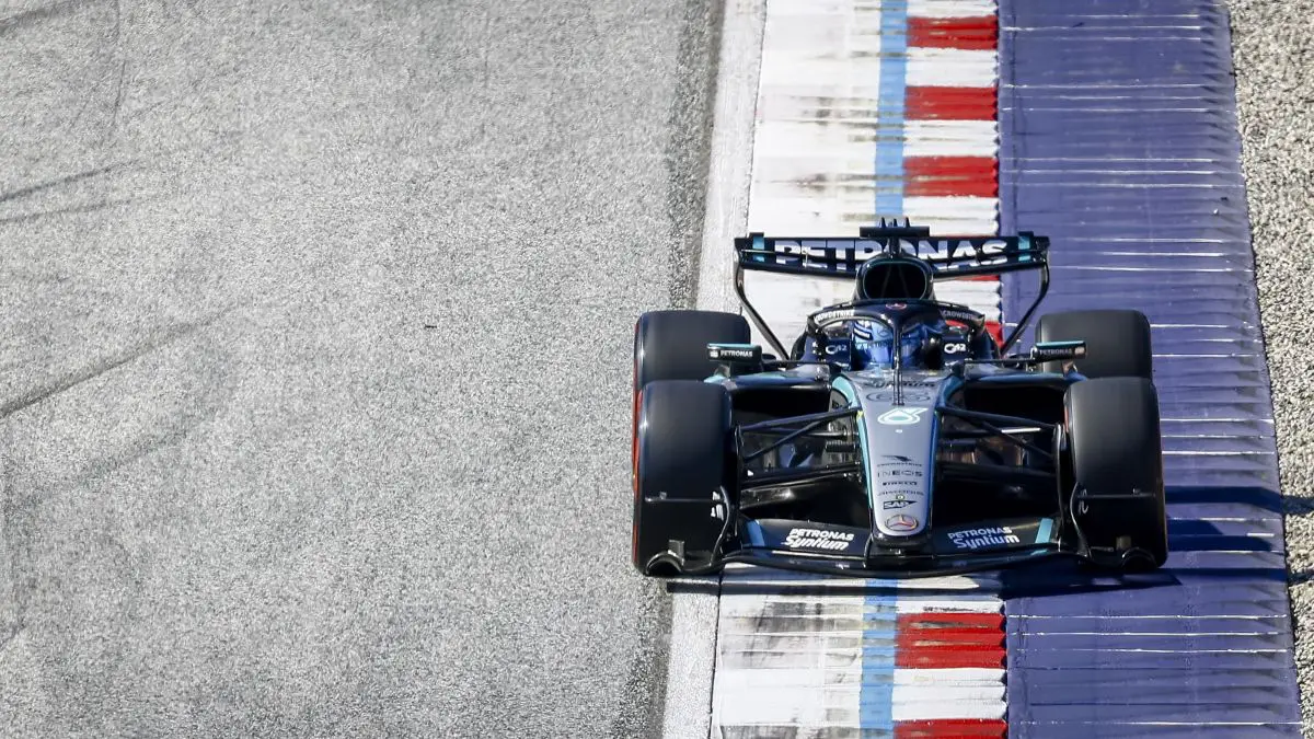 Russell pole in Austria davanti alle Ferrari di Leclerc e Hamilton