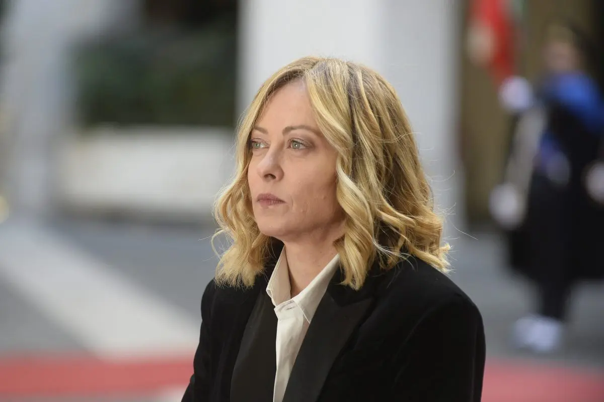 Lavoro, Meloni “La norma sul salario giusto una vittoria del Paese”