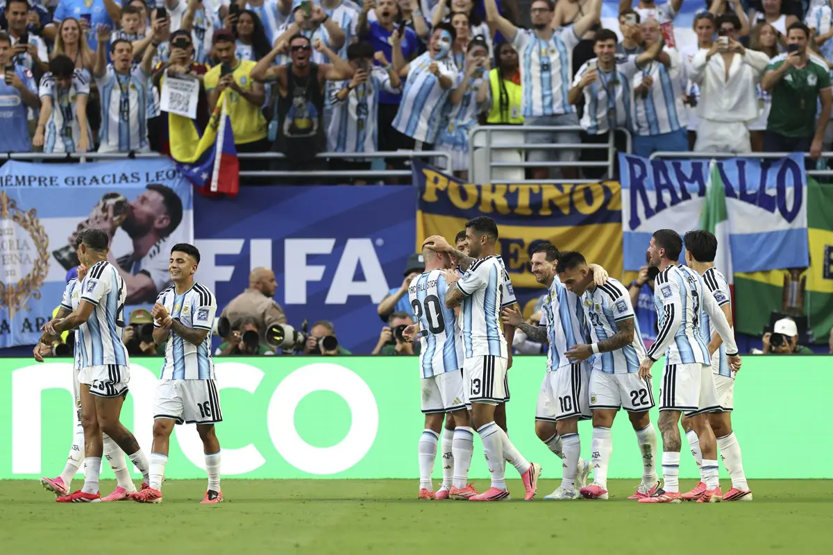 L’Argentina soffre ma vola agli ottavi, Capo Verde battuto ai supplementari