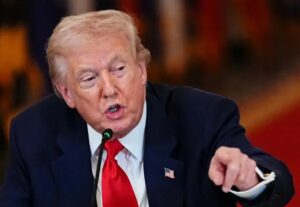 Trump “Nostra identità sotto attacco, comunismo grande pericolo che sconfiggeremo”