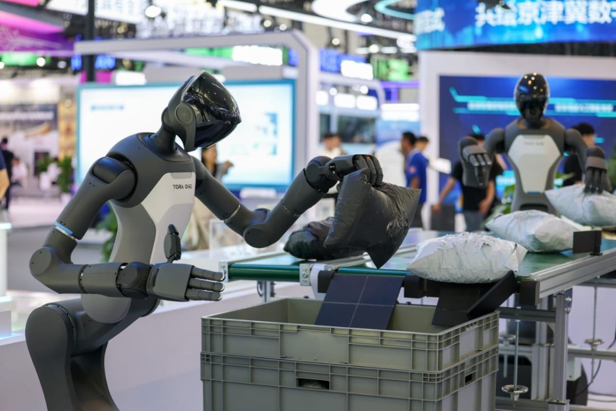 Cina, nel 2026 la produzione di robot umanoidi supererà le 100.000 unità