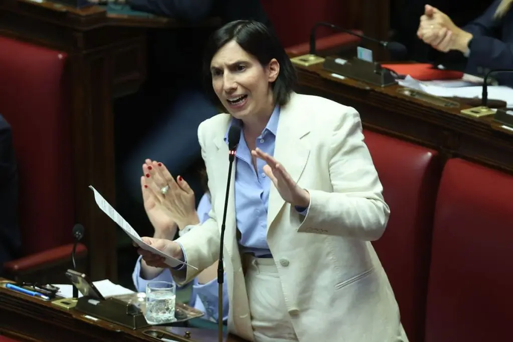 Schlein “Finito il tempo del governo Meloni, ora vadano a casa”