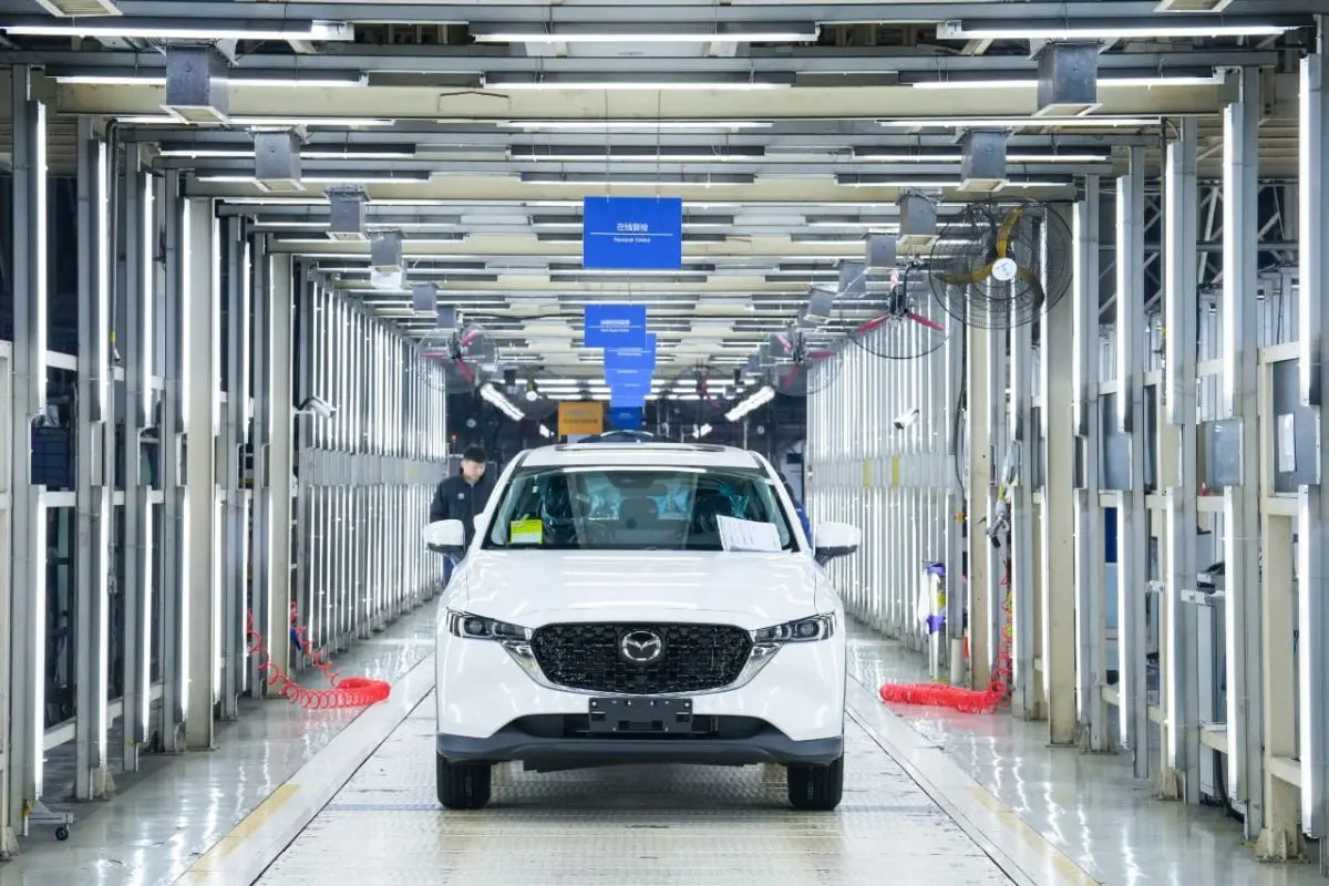 Cina, le attrezzature guidano la crescita dell’export nel primo semestre