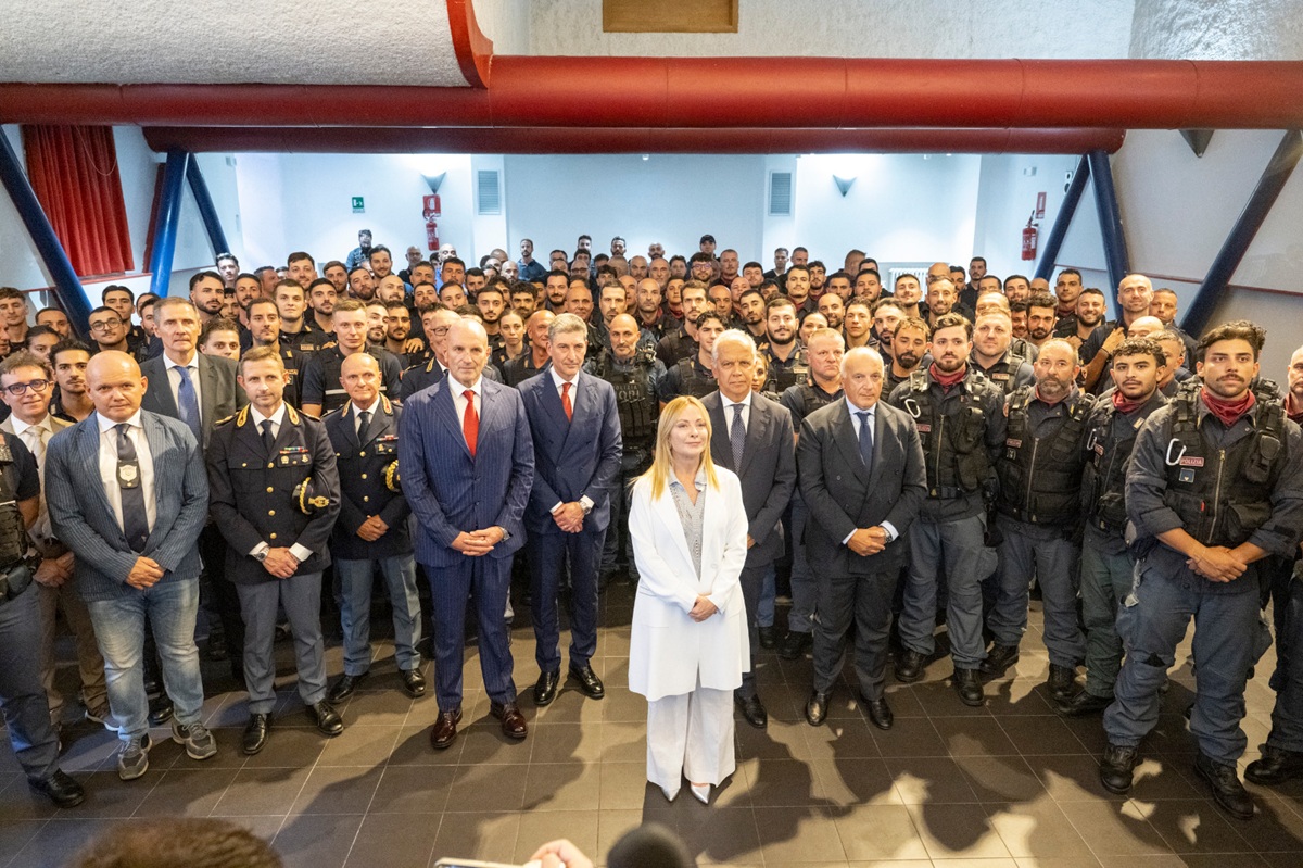 Meloni “Tolleranza zero per chi vuole trasformare le piazze in zone franche”