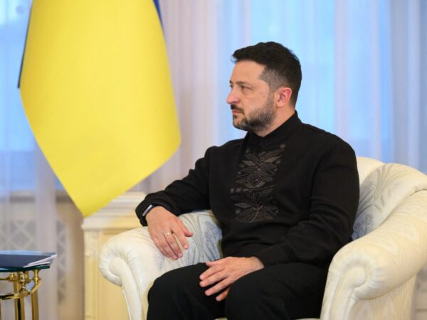 Zelensky “Attacco russo su più regioni, servono nuovi aiuti per difesa”