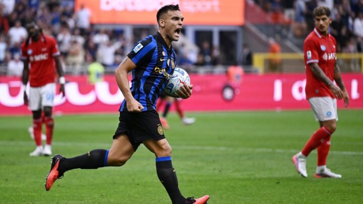 La pazza Inter ribalta il Napoli a San Siro, da 0-2 a 3-2