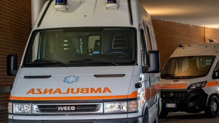 Incidente stradale nel Reggino, morti padre e figlie di 14 e 8 anni