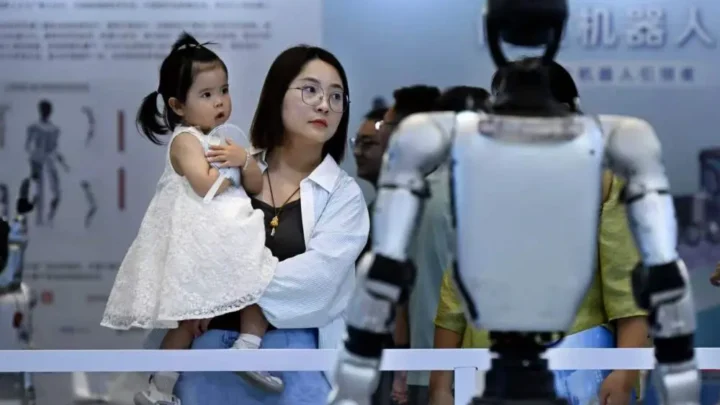 Cina, portavoce Esteri “Allarmismo ostacola solo la governance globale dell’IA”