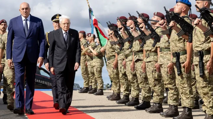 Mattarella “La difesa deve fondarsi su strumenti militari avanzati”