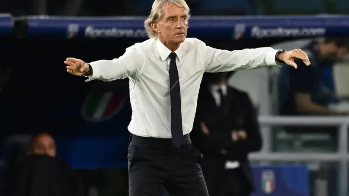 Mancini divide il gruppo, dieci azzurri non partono per la Turchia