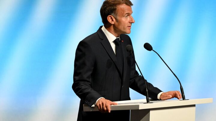 Ue, Macron “Ritrovare coraggio dei fondatori contro il ritorno dei nazionalismi”