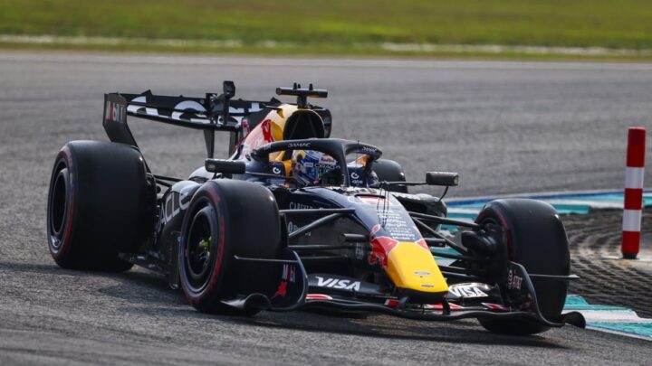 A Sepang pole per Verstappen, 2° Hamilton, 3° Antonelli e 4° Leclerc