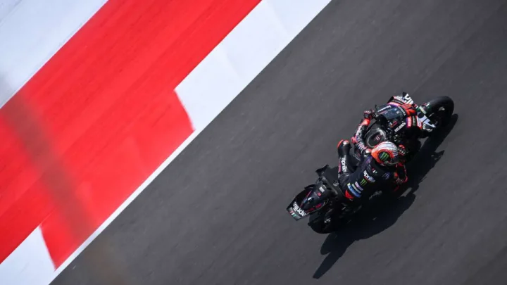 Bezzecchi trionfa nel Gp di Indonesia, podio tutto di marca Aprilia