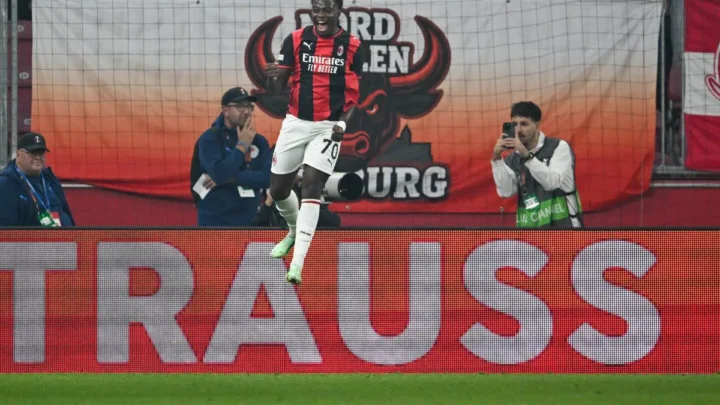Show Cisse in Europa League, il Milan travolge il Salisburgo 4-0