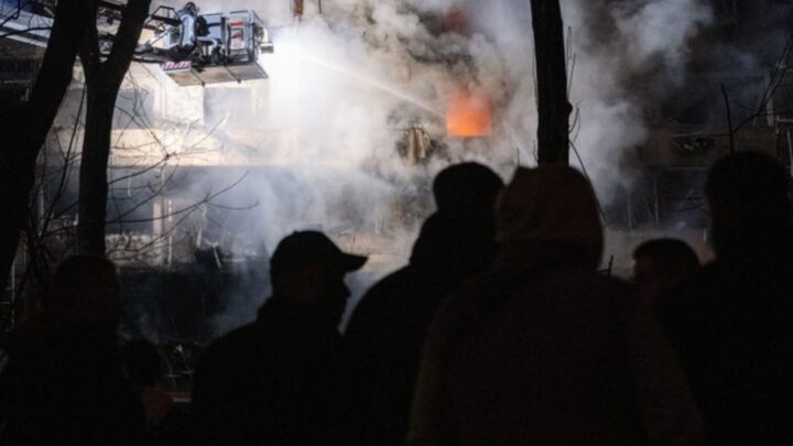 Nuova notte di raid russi in Ucraina, 4 morti e 11 feriti