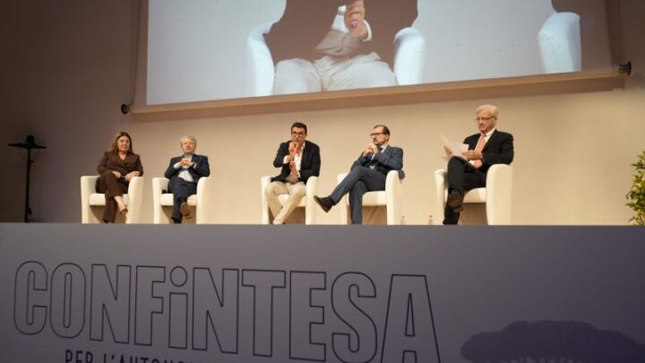 “Vivere del proprio lavoro”, a Roma IX Consulta Confintesa su salari e articolo 36